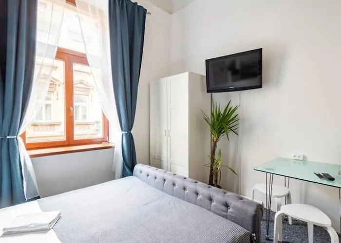 Hello アパートホテル *