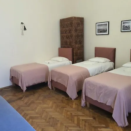 Hello Aparthotel *
